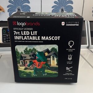 UF Gator Logo Brands 7ft LED Lit Inflatable Mascot